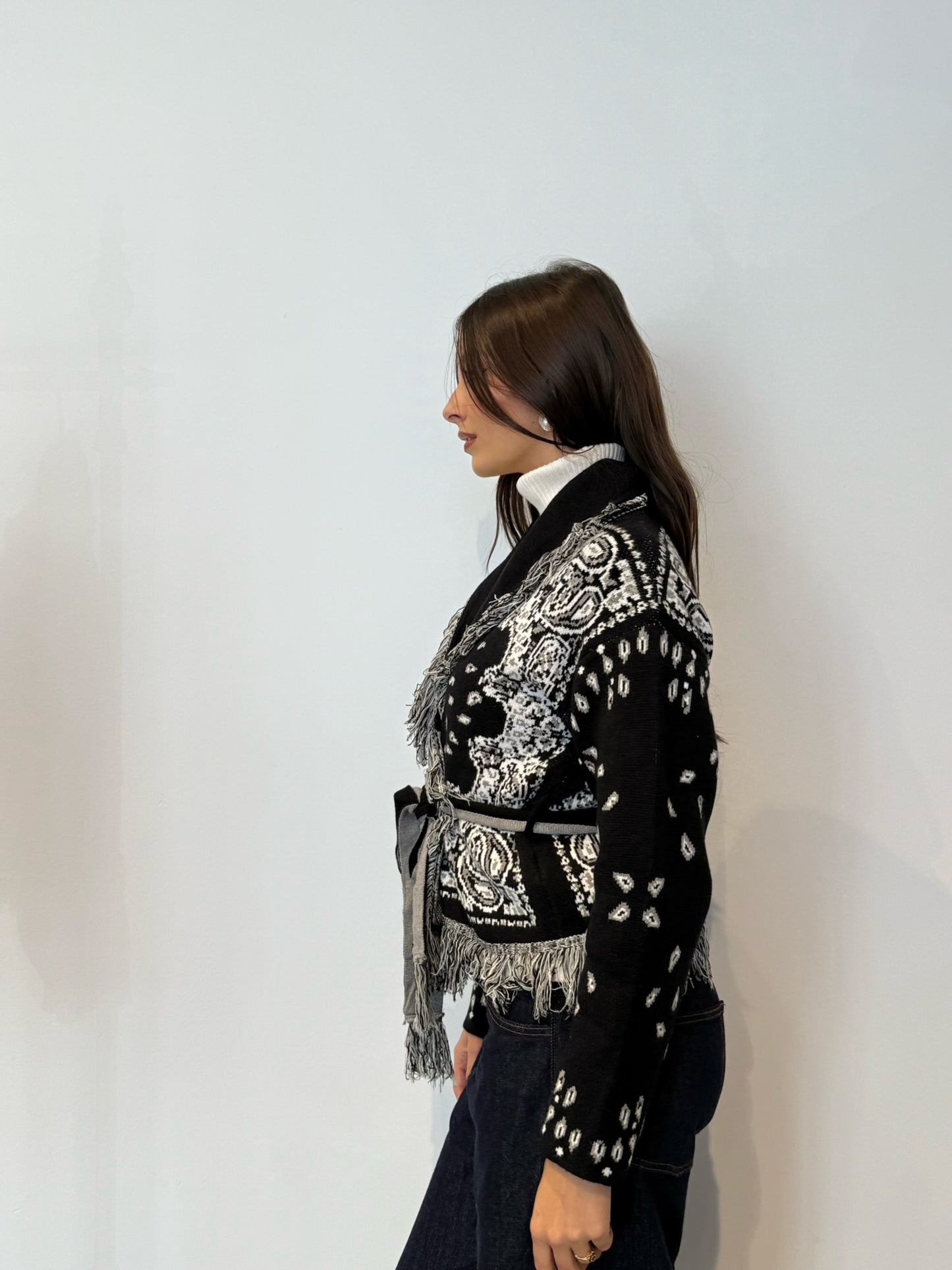 Pre order Cardigan St.Moritz corto nero