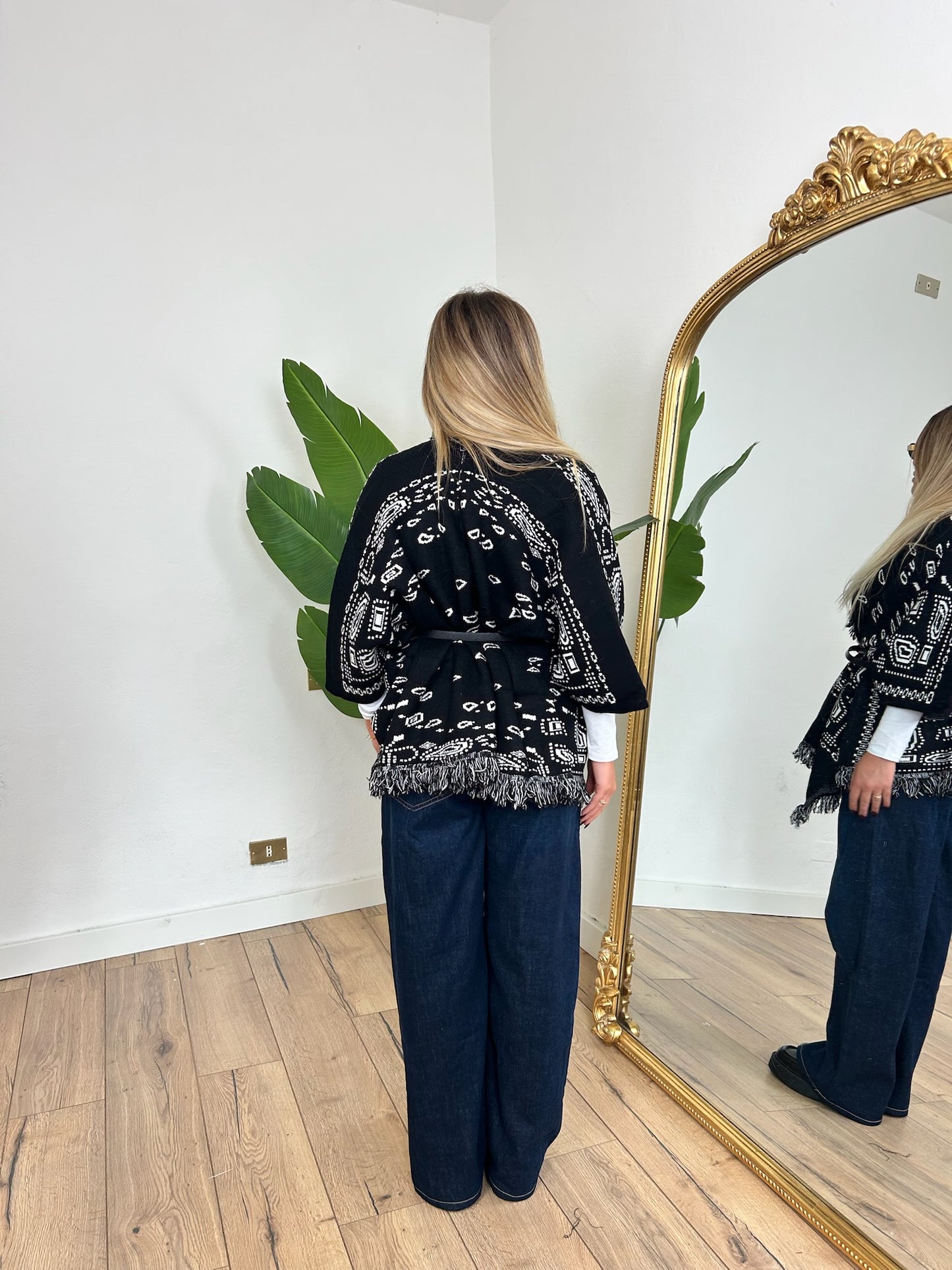 Pre order Poncho bandana nero