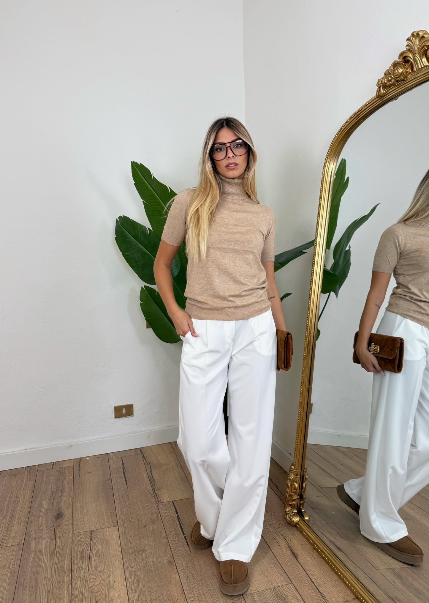 Pullover a collo alto cammello