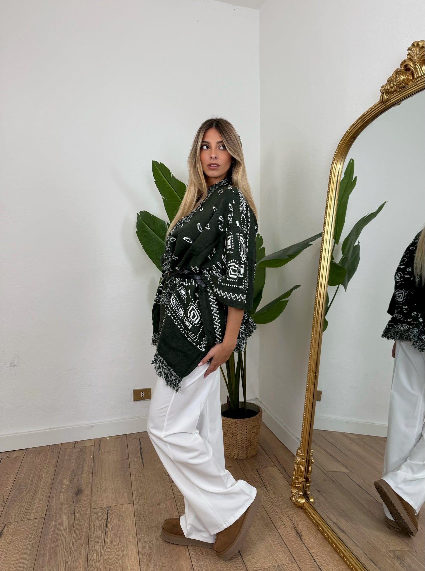 Pre order poncho bandana verde