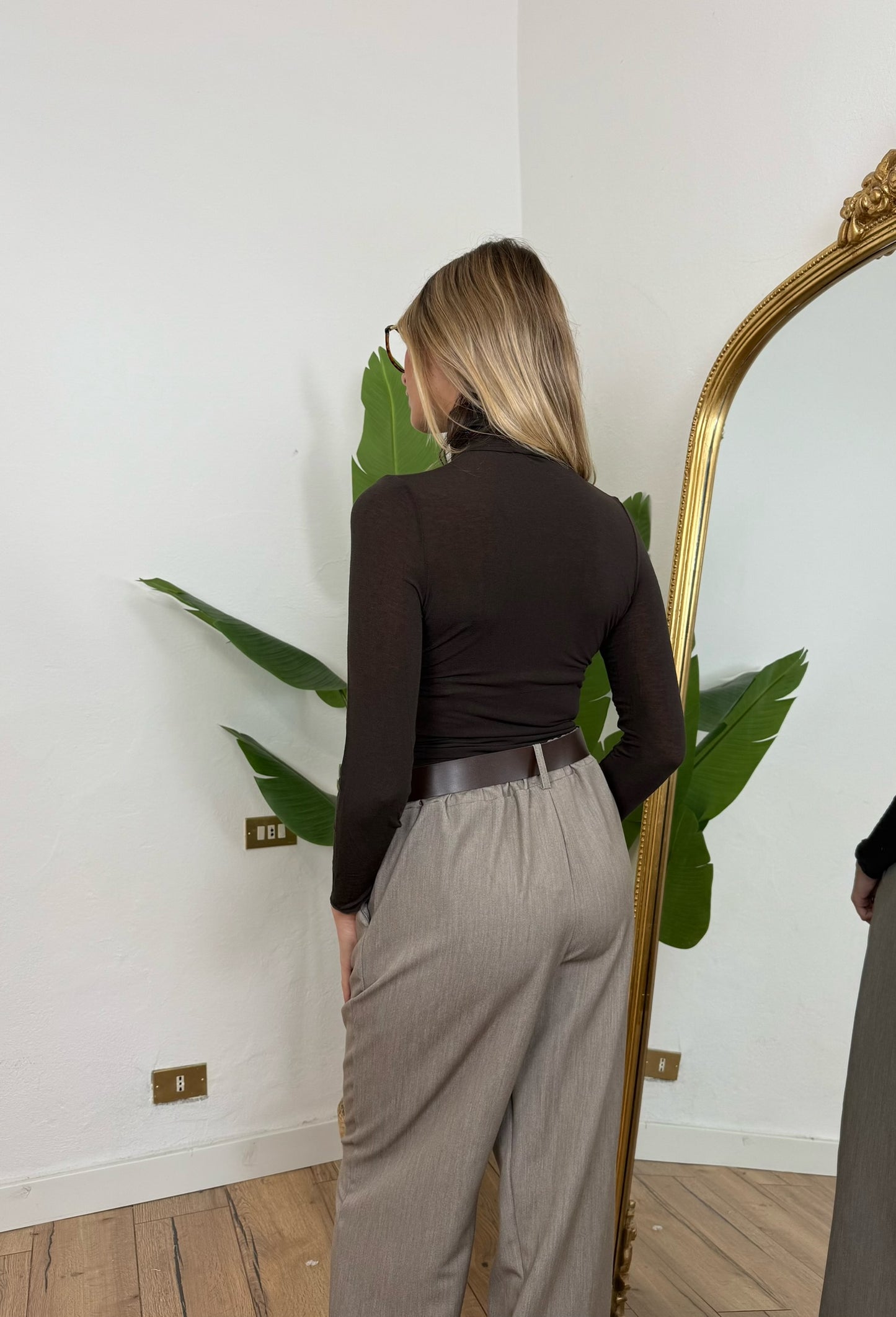 Maglia cashmere collo alto marrone