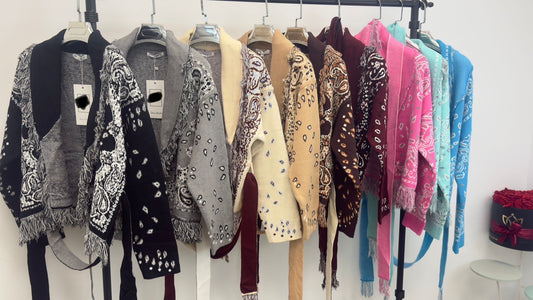 Pre order Cardigan St.Moritz corto azzurro