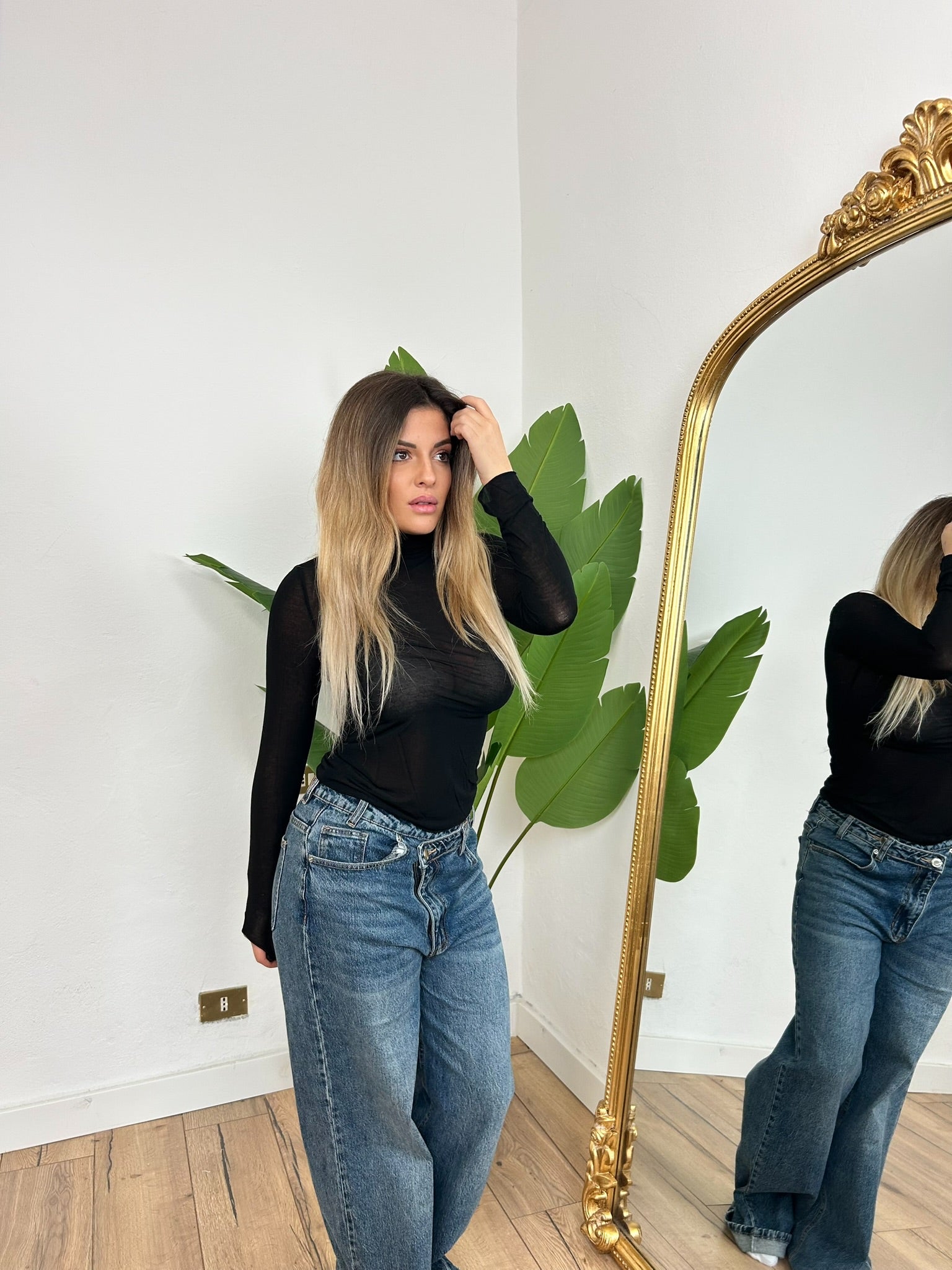 Maglia cashmere collo alto nera