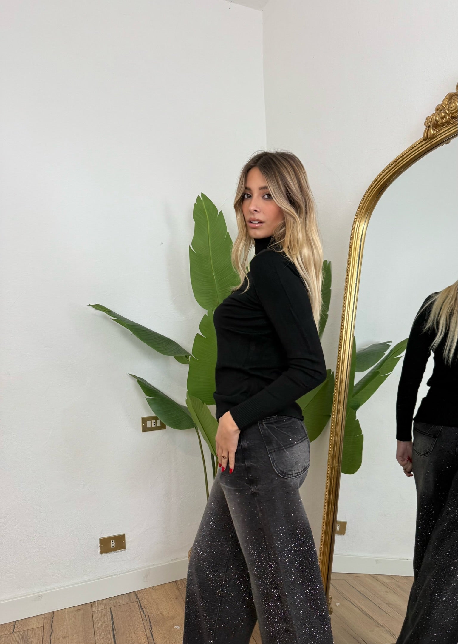 Pullover Costanza collo alto nero