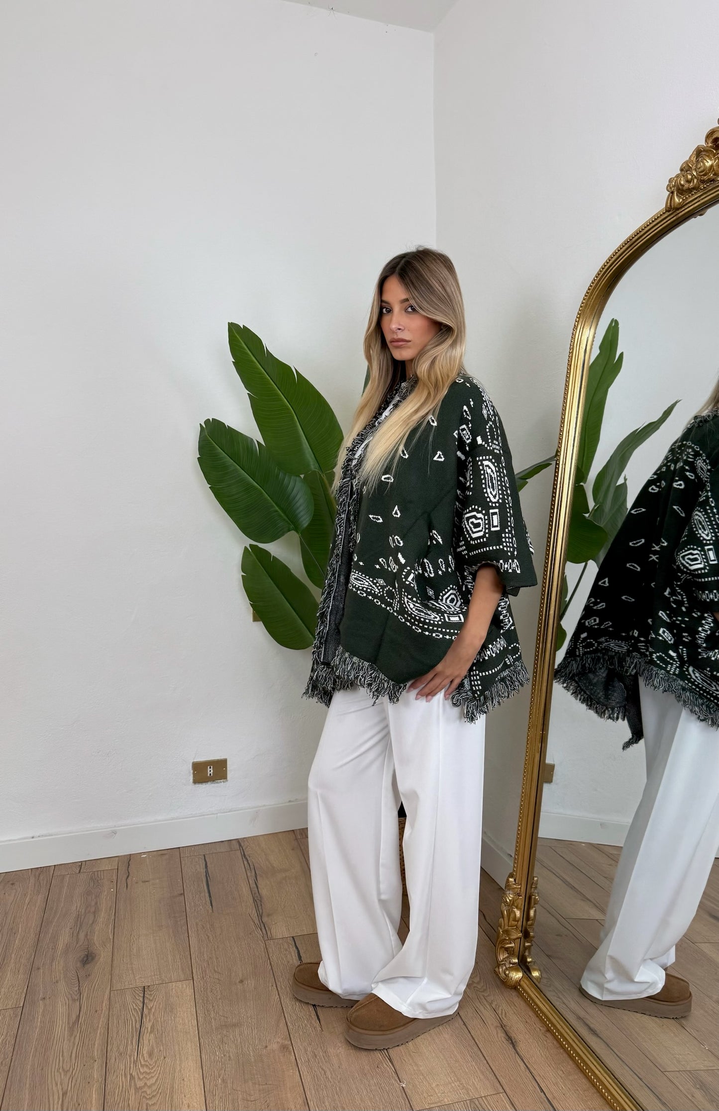 Pre order poncho bandana verde
