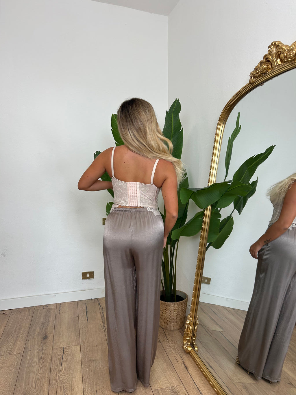 Top Afrodite nude