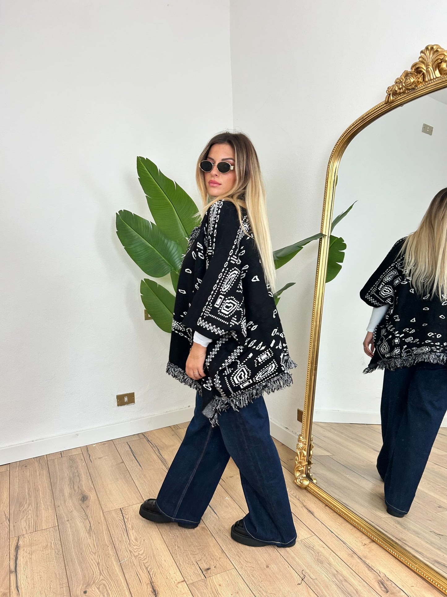 Pre order Poncho bandana nero
