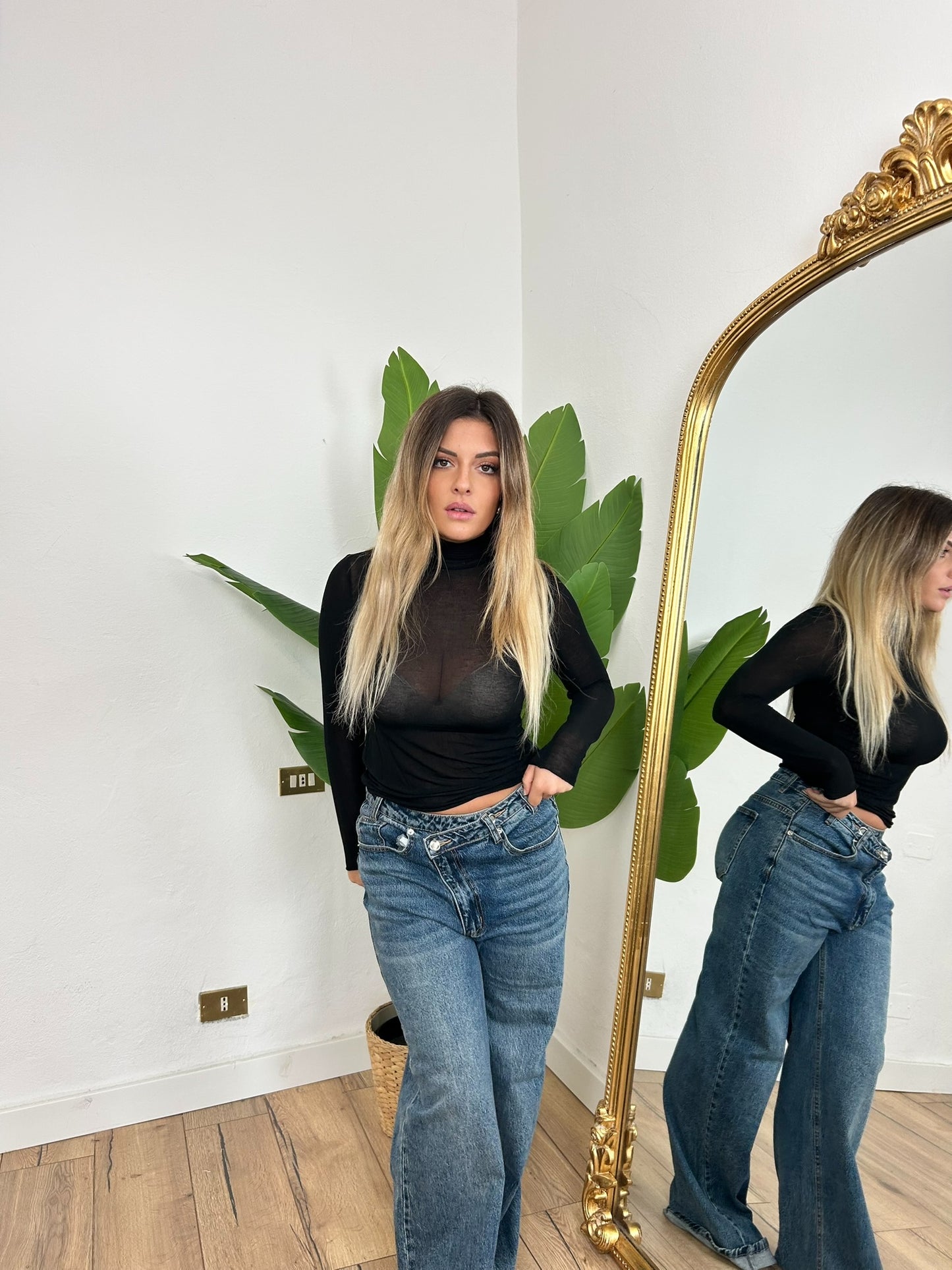 Maglia cashmere collo alto nera