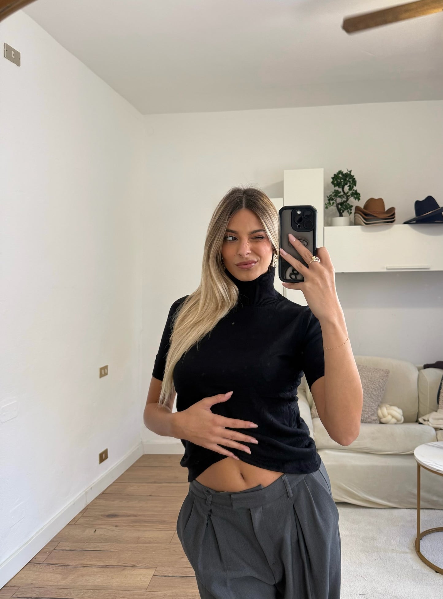Pullover a collo alto nero
